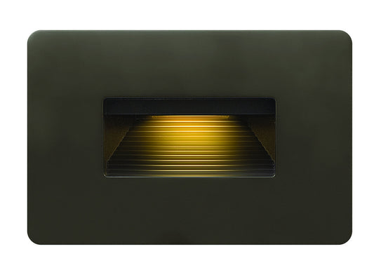  Luna Step Light 120v Horizontal 2700K In Bronze